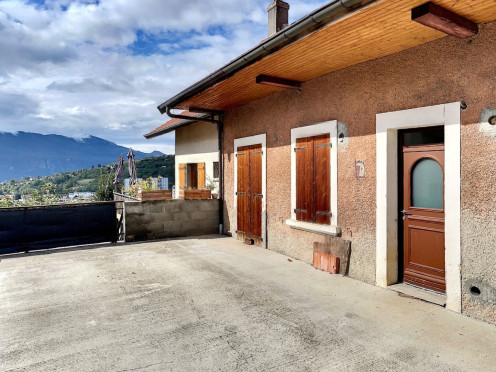 Maison à  Aix-les-Bains (73100), 7 pièces