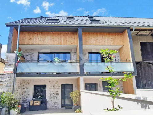 Appartement à Montmélian (73800), 6 pièces