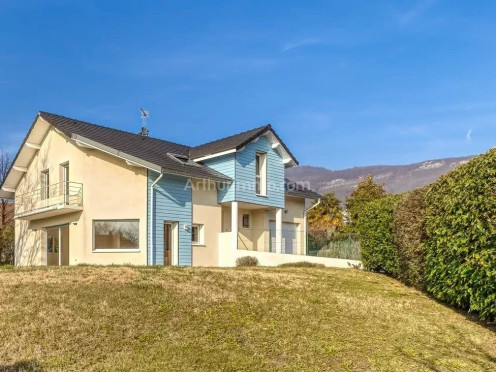 Villa à Brison-Saint-Innocent (73100), 8 pièces
