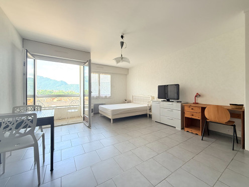 Appartement à Aix-les-Bains (73100), 1 pièces
