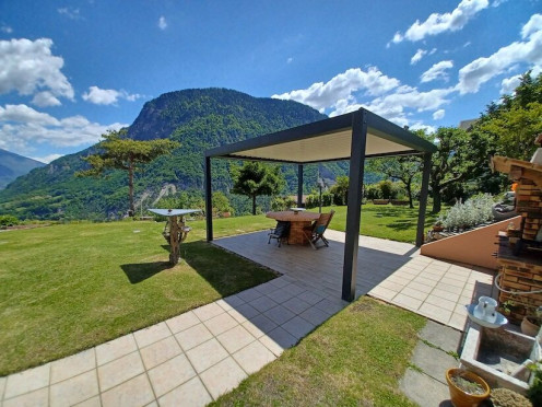 Maison à  Saint-Jean-de-Maurienne (73300), 7 pièces