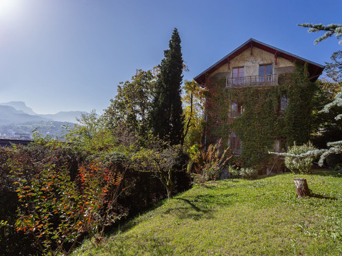 Maison à Chambéry (73000), 13 pièces