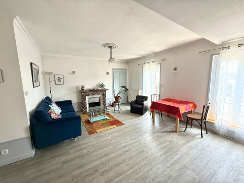 Appartement à  Aix-les-Bains (73100), 6 pièces