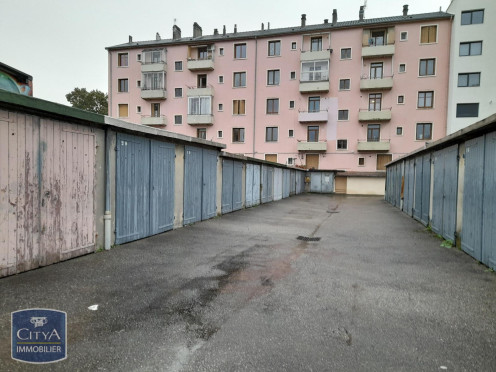 Parking à Chambéry (73000), pièces