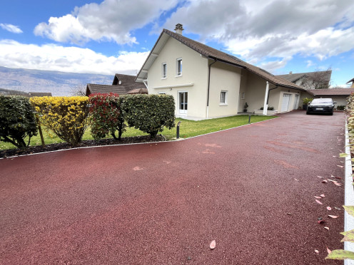 Maison à  Aix-les-Bains (73100), 6 pièces