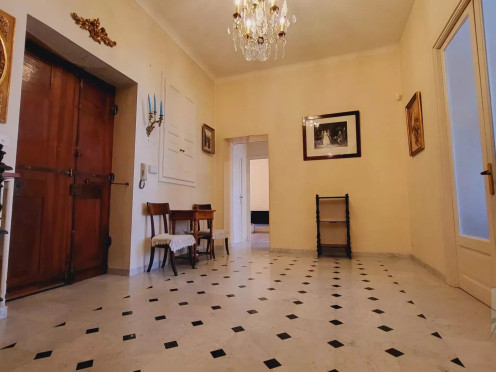 Appartement à Chambéry (73000), 8 pièces