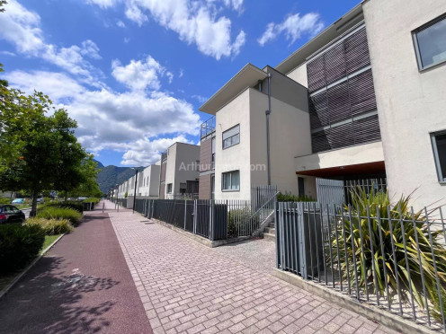 Appartement à Aix-les-Bains (73100), 4 pièces