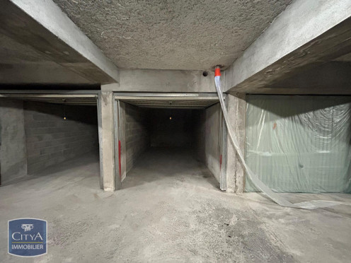 Parking à Chambéry (73000), pièces