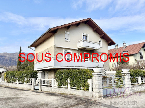 Maison à  Aix-les-Bains (73100), 10 pièces