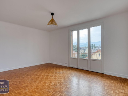 Appartement à  Cognin (73160), 3 pièces