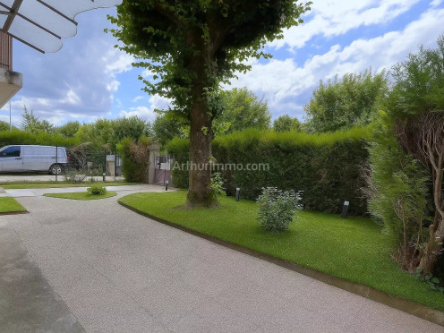 Appartement à Aix-les-Bains (73100), 4 pièces