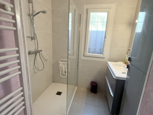 Appartement à  Aix-les-Bains (73100), 4 pièces