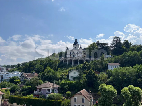Appartement à Aix-les-Bains (73100), 3 pièces