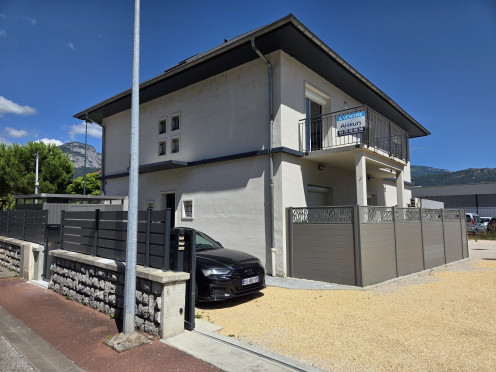 Appartement à  Barberaz (73000), 4 pièces