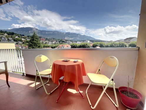 Appartement à Aix-les-Bains (73100), 3 pièces