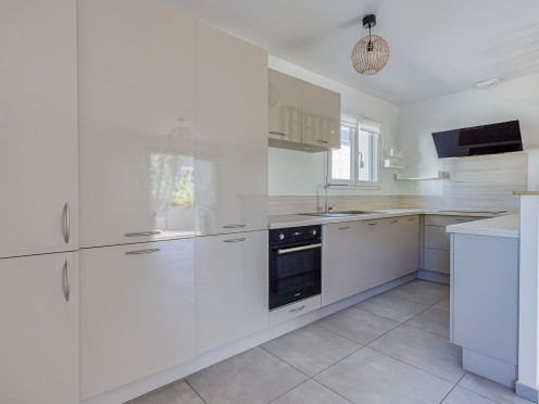 Appartement à Aix-les-Bains (73100), 4 pièces