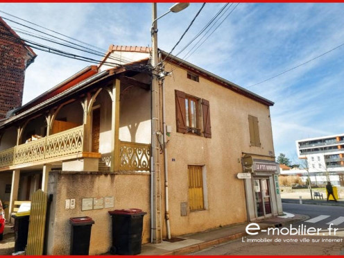 Immeuble à Roanne (42300), pièces