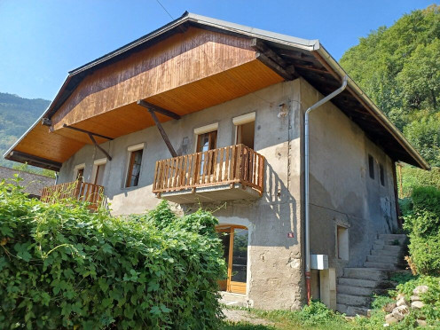 Maison à  Sainte-Marie-de-Cuines (73130), 6 pièces