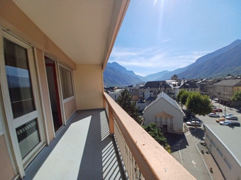 Appartement à Saint-Jean-de-Maurienne (73300), 4 pièces