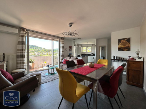 Appartement à Saint-Alban-Leysse (73230), 5 pièces