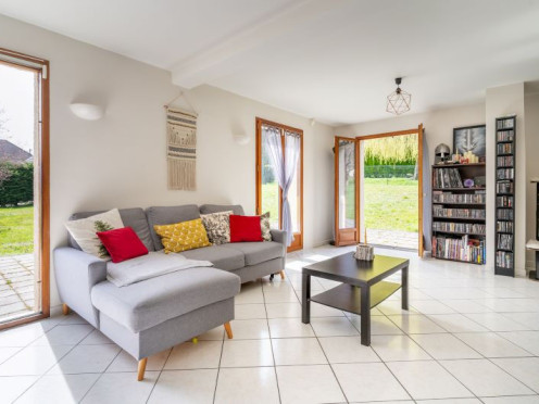 Maison à Aix-les-Bains (73100), 5 pièces