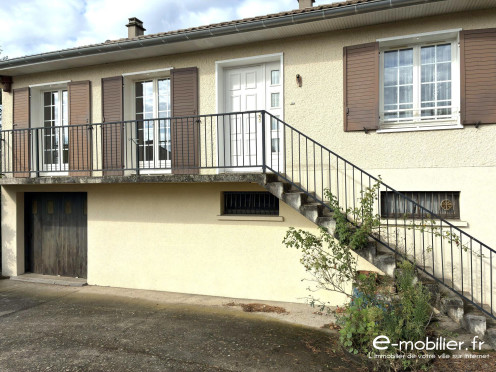 Maison à Le Coteau (42120), 4 pièces