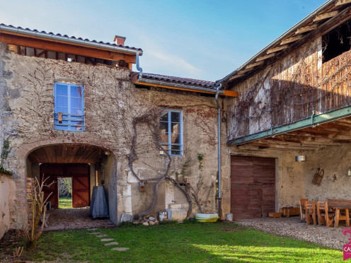 Maison à Chapareillan (38530), 9 pièces