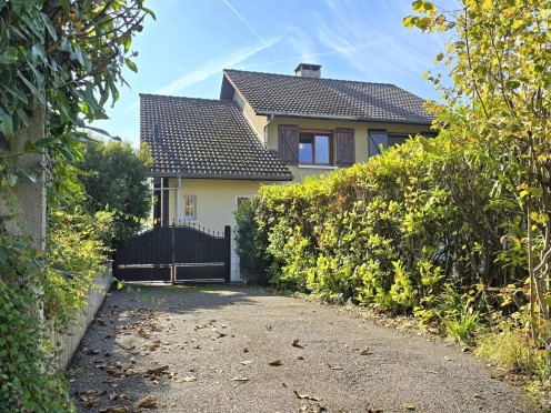 Maison à Chambéry (73000), 6 pièces