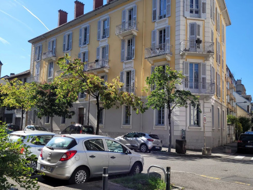 Appartement à Chambéry (73000), 5 pièces