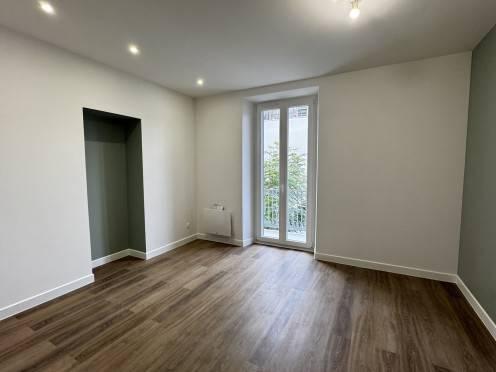 Appartement à  Aix-les-Bains (73100), 3 pièces
