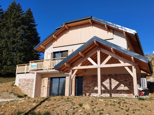Chalet à Pugny-Chatenod (73100), 4 pièces