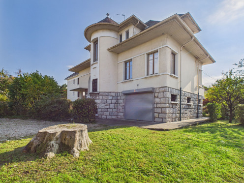 Propriété à Chambéry (73000), 5 pièces