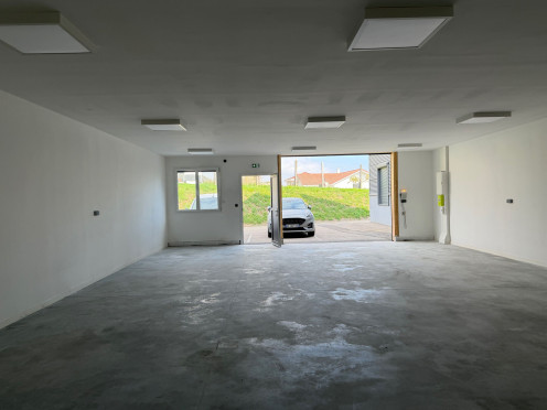 Local commercial à Saint-Vincent-de-Mercuze (38660), pièces