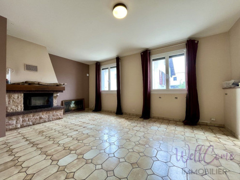 Maison à  Aix-les-Bains (73100), 4 pièces