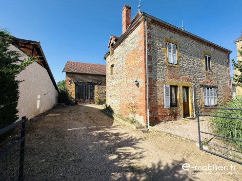 Maison à Melay (71340), 5 pièces