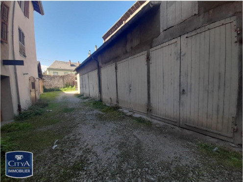 Parking à Chambéry (73000), pièces