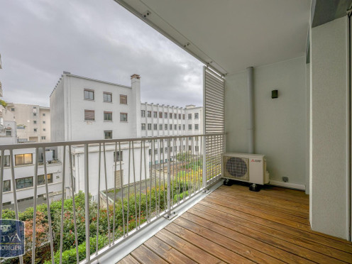 Appartement à  Chambéry (73000), 3 pièces