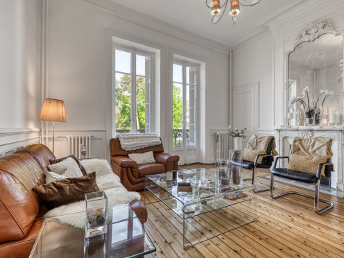 Appartement à  Aix-les-Bains (73100), 6 pièces