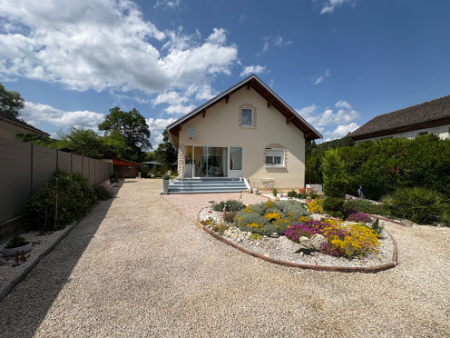 Maison à  Chazey-Bons (01300), 4 pièces