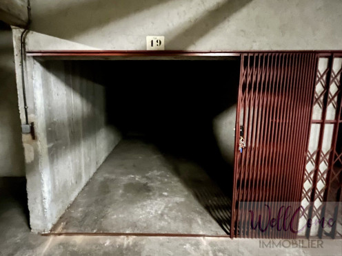 Parking à  Aix-les-Bains (73100), 1 pièces