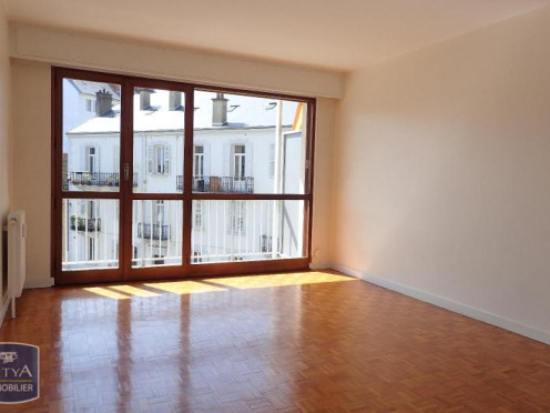 Appartement à  Chambéry (73000), 2 pièces