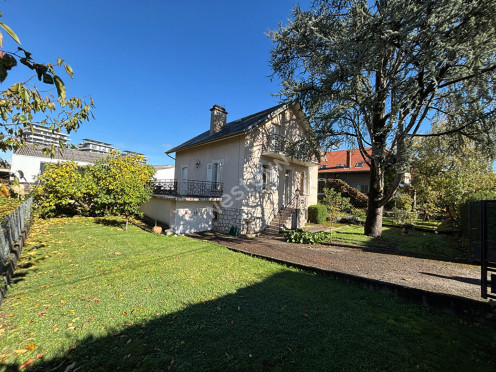 Maison à  Chambéry (73000), 6 pièces
