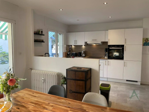 Appartement à  Jacob-Bellecombette (73000), 4 pièces