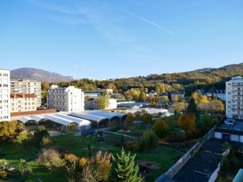 Appartement à  Chambéry (73000), 3 pièces