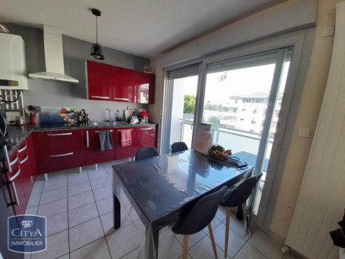Appartement à  Chambéry (73000), 2 pièces