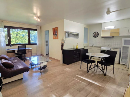 Appartement à  Chambéry (73000), 2 pièces