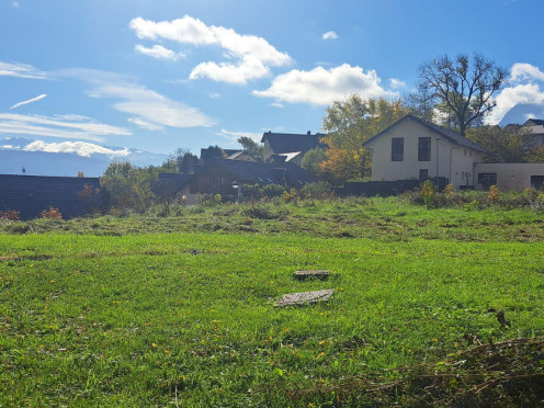 Terrain à  Saint-Jeoire-Prieuré (73190),  pièces