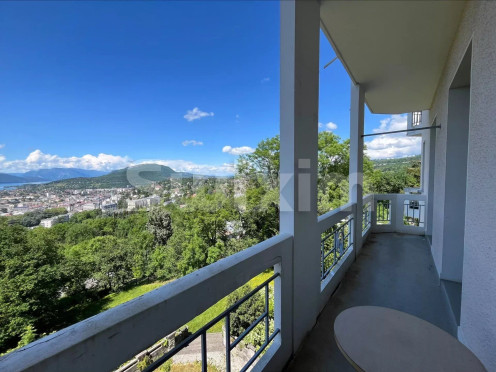 Appartement à  Aix-les-Bains (73100), 2 pièces