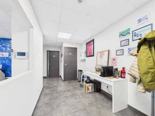 Local commercial à  Chambéry (73000), 3 pièces