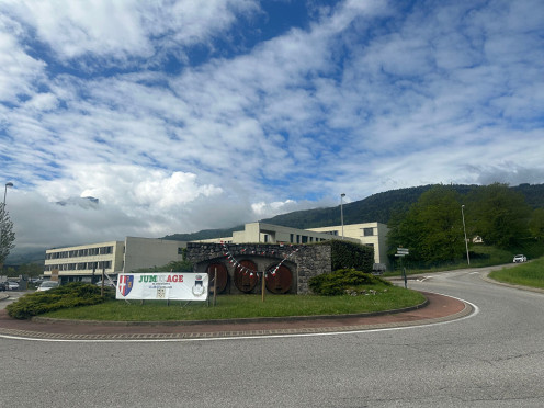 Entrepôt à  Saint-Baldoph (73190),  pièces